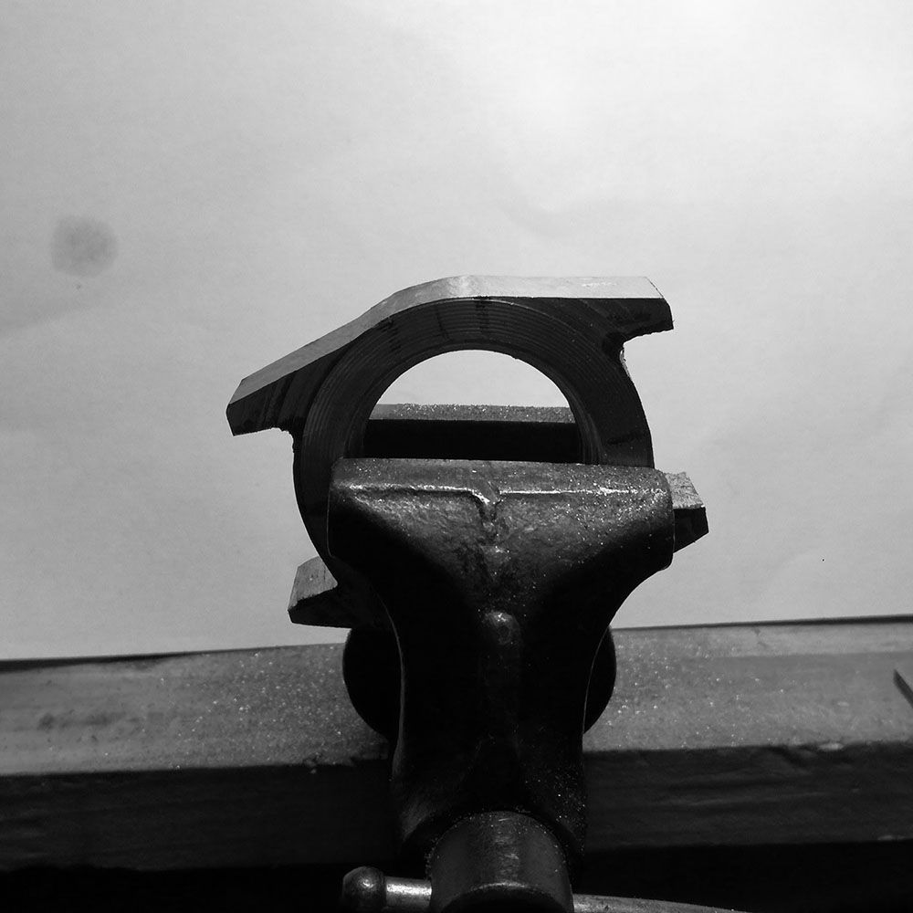 Arriving at a profile around the case sides.